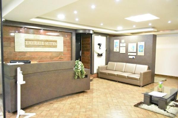 Emerald Suites Koramangala Bangalore Bagian luar foto